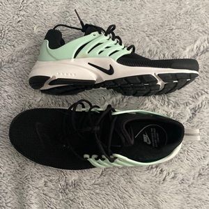 Brand new Women’s Nike Air Prestos - Mint/Black Size 8